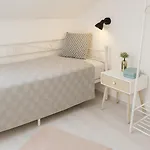 Ue 2 Etagen 5 Schlafzimmer דירה