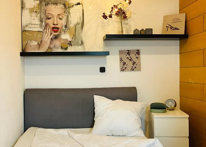 Ue 2 Etagen 5 Schlafzimmer Apartamento Hirschaid