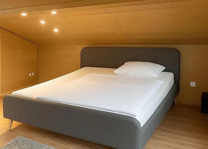 Ue 2 Etagen 5 Schlafzimmer Apartamento