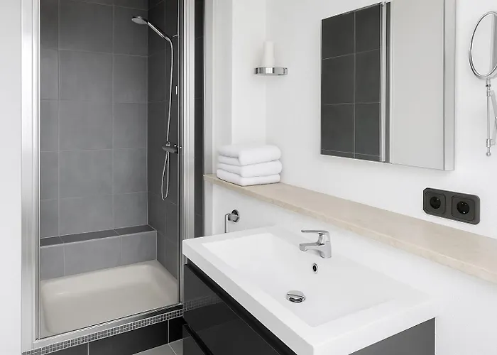 Ue 2 Etagen 5 Schlafzimmer Apartament *