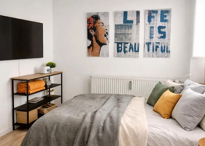 Apartament Ue 2 Etagen 5 Schlafzimmer Hirschaid